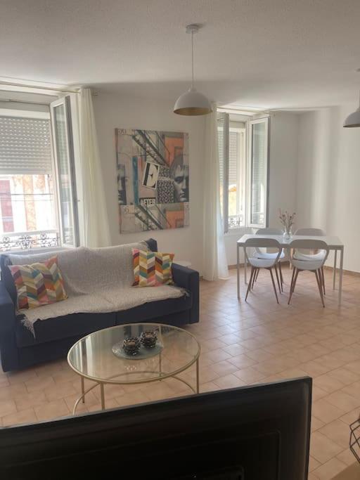 Appartement A 100 M De La Gare Port-de-Bouc Exterior foto